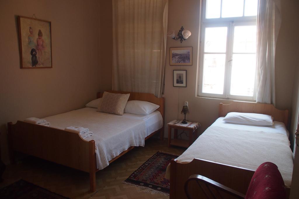 Istanbul Pension Ayvalı Habitación foto