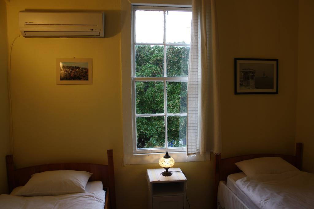 Istanbul Pension Ayvalı Habitación foto